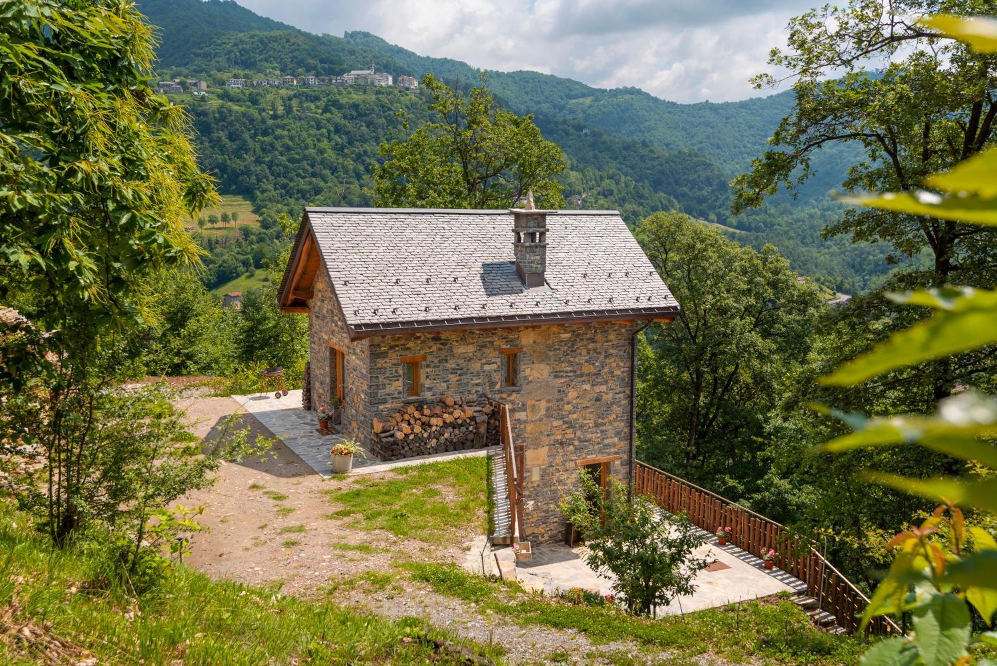 La Torre Del Manghen: Agri-Alloggio Indipendente Rota d'Imagna Ngoại thất bức ảnh